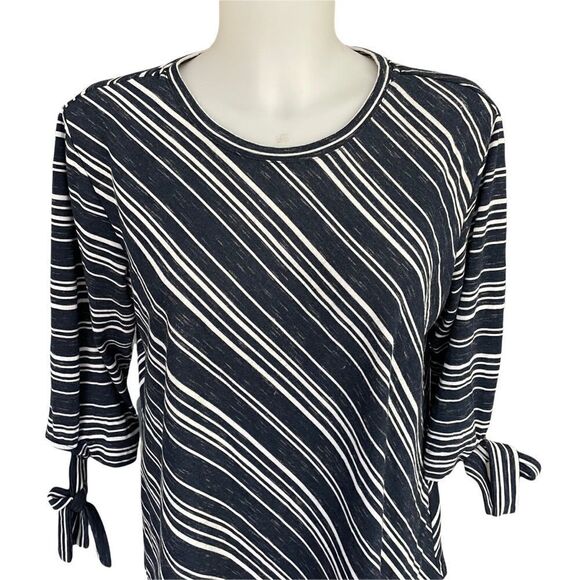Tura by Vince Camuto Striped Assymmetrical Tunic Top 3/4 sleeves tie‎ cuffs sz M - Picture 2 of 6